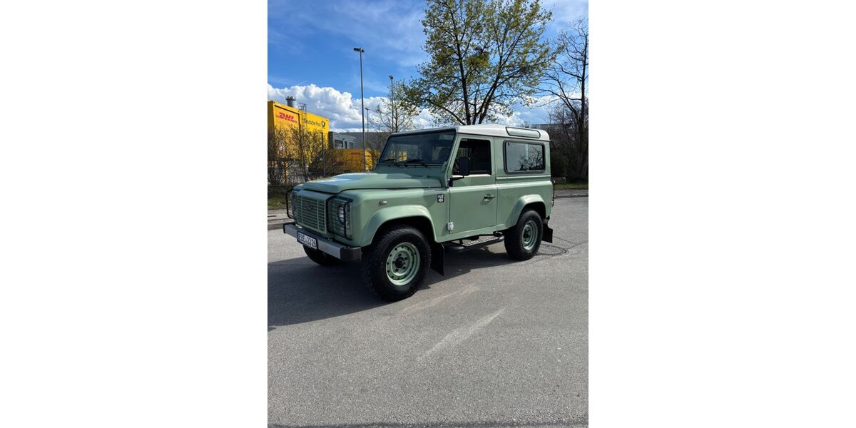 Land Rover Defender 146.000 km 84.999 &euro; Forstinning 85661