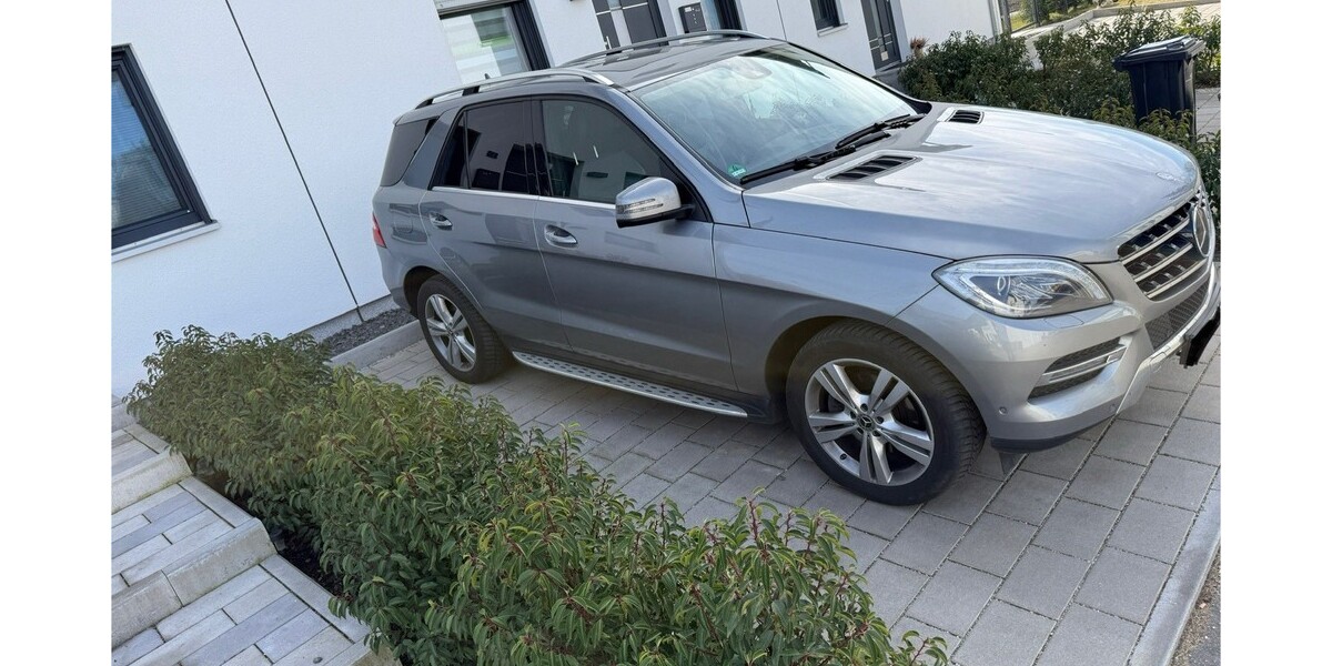 Mercedes-Benz ML 350 260.000 km 17.400 &euro; Ebersberg 85560