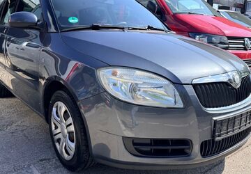 Skoda Fabia 210.000 km 2.490 &euro; München 81825