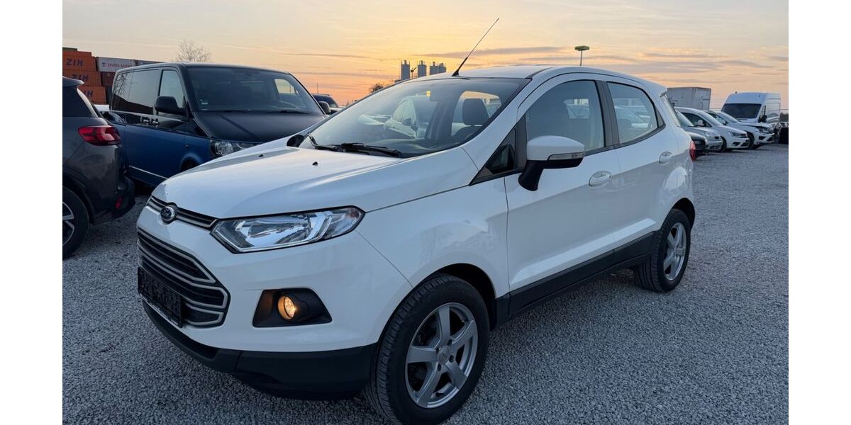 Ford EcoSport 90.000 km 4.999 &euro; München 81829