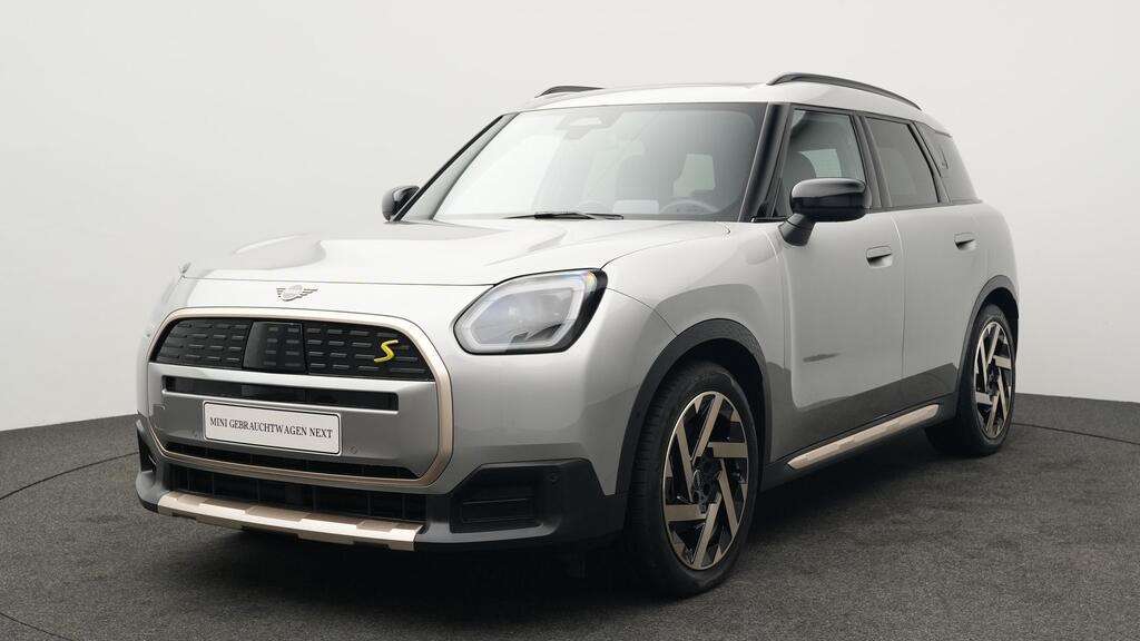 Mini Countryman SE All4 23.339 km 39.395 &euro; München 80788