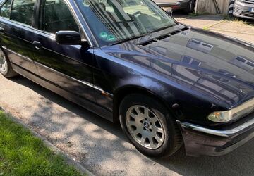 BMW 728 220.000 km 2.500 &euro; München 80686