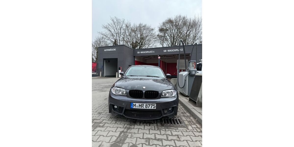 BMW 120 241.000 km 2.990 &euro; München 80997