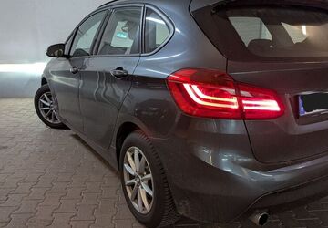 BMW 216 Active Tourer 90.000 km 13.000 &euro; München 81379