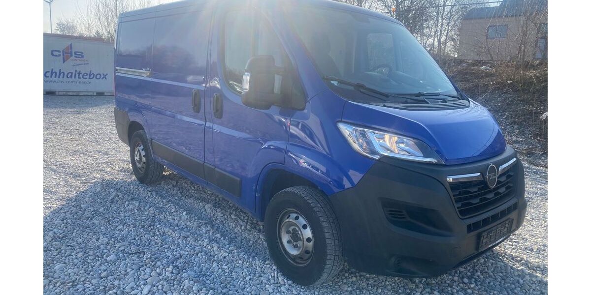 Opel Movano 179.847 km 10.990 &euro; München 81379