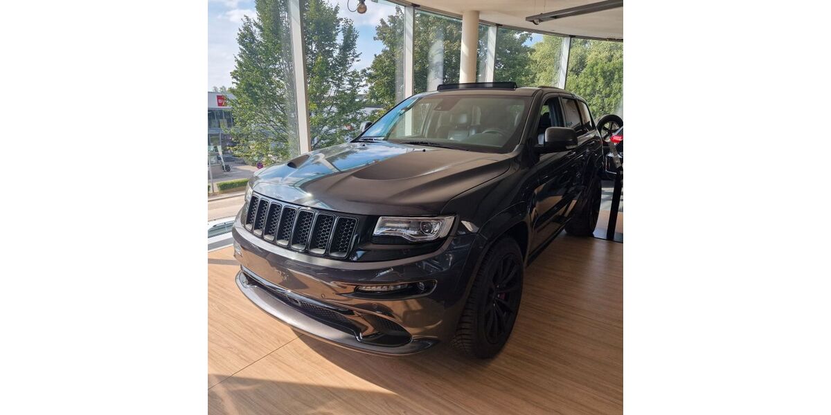 Jeep Grand Cherokee 155.650 km 29.990 &euro; München 81827