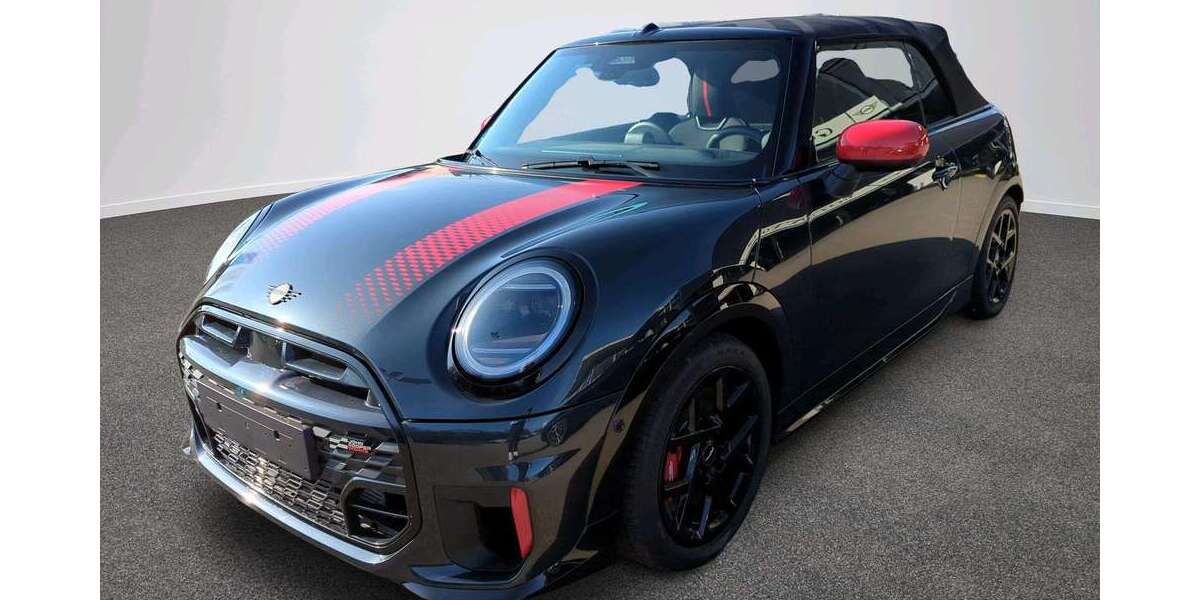 Mini John Cooper Works Cabrio 2.441 km 45.295 &euro; München 80788