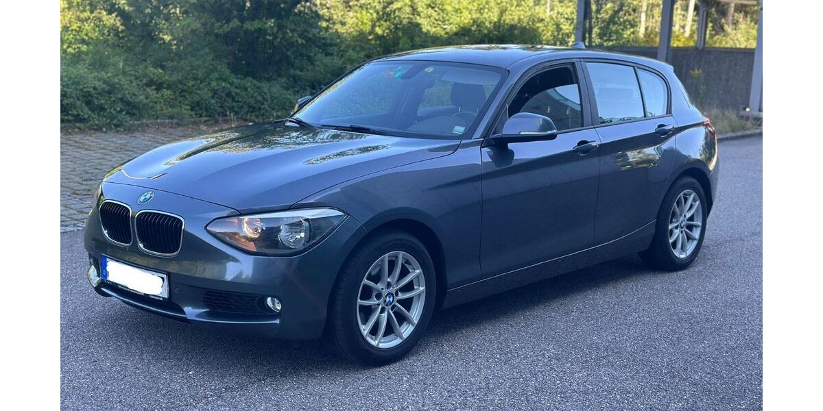 BMW 120 166.300 km 7.450 &euro; München 81827