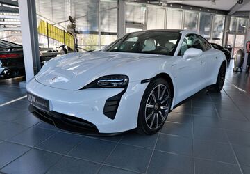 Porsche Taycan 30.800 km 61.800 &euro; München 81829
