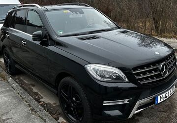 Mercedes-Benz ML 350 260.000 km 17.900 &euro; München 81929