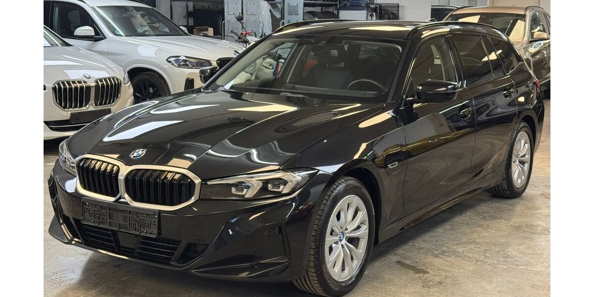 BMW 330 89.797 km 29.900 &euro; Gröbenzell 82194