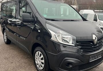 Renault Trafic 57.000 km 18.900 &euro; München 81243