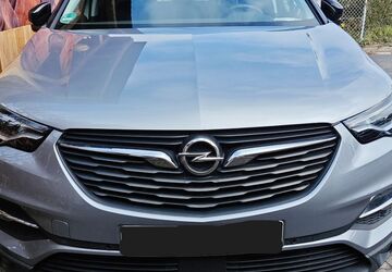 Opel Grandland (X) 70.711 km 12.900 &euro; Gauting 82131