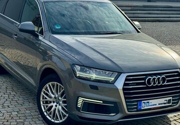 Audi Q7 299.000 km 17.900 &euro; München 81827