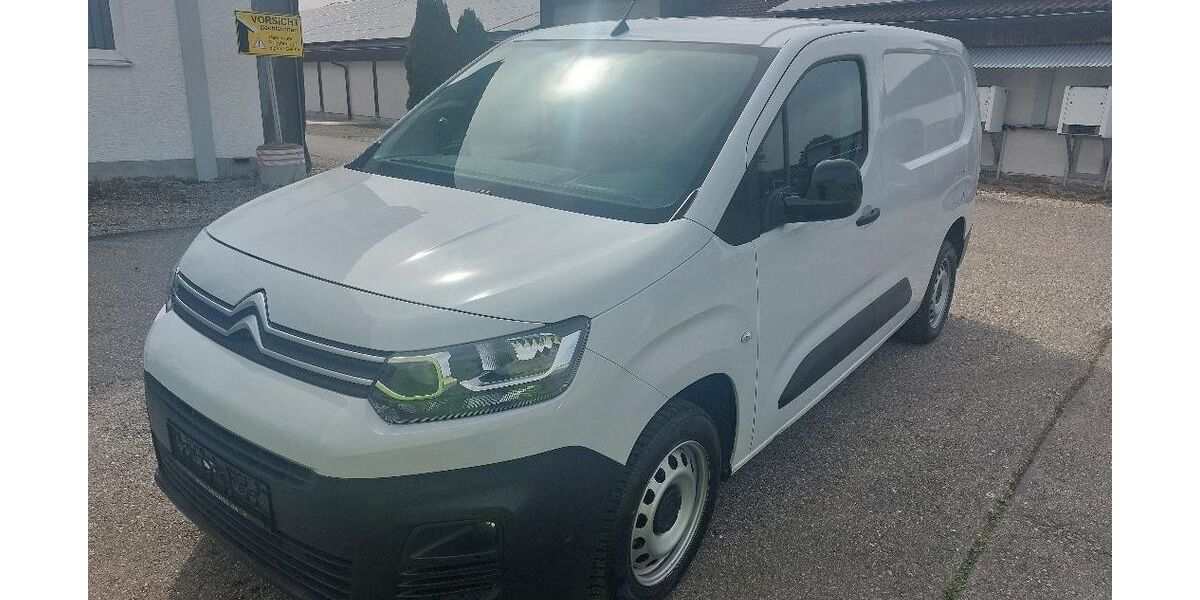 Citroen Berlingo 42.950 km 17.999 &euro; Hebertshausen bei Dachau 85241