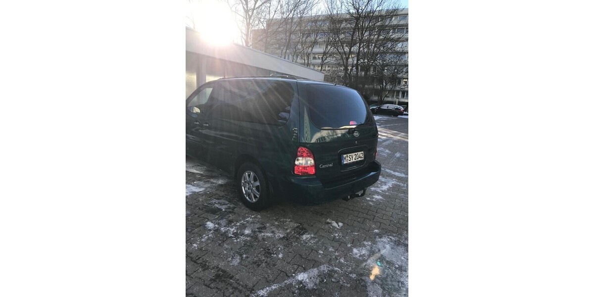 Kia Carnival II 58.000 km 6.500 &euro; München 80313