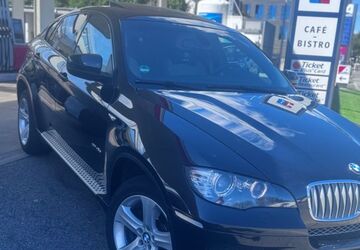 BMW X6 233.000 km 15.900 &euro; München 81825