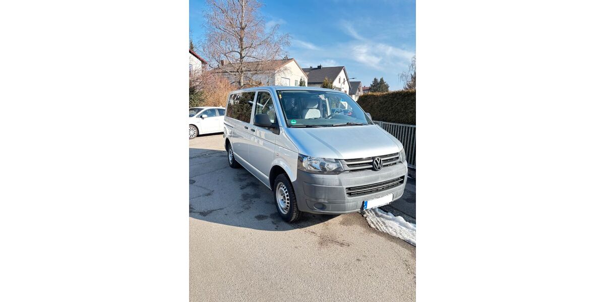 VW T5 Transporter 127.000 km 13.800 &euro; München 81243
