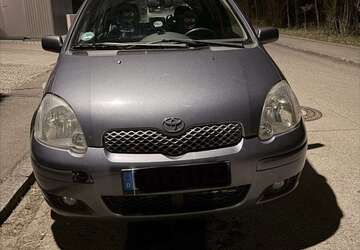 Toyota Yaris 192.000 km 2.300 &euro; münchen 81739