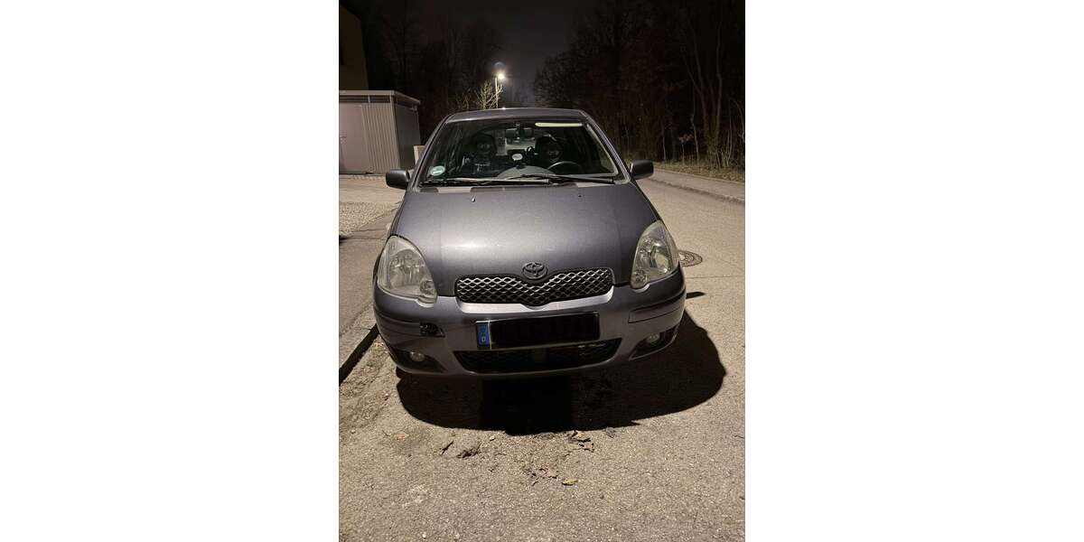 Toyota Yaris 192.000 km 2.300 &euro; münchen 81739