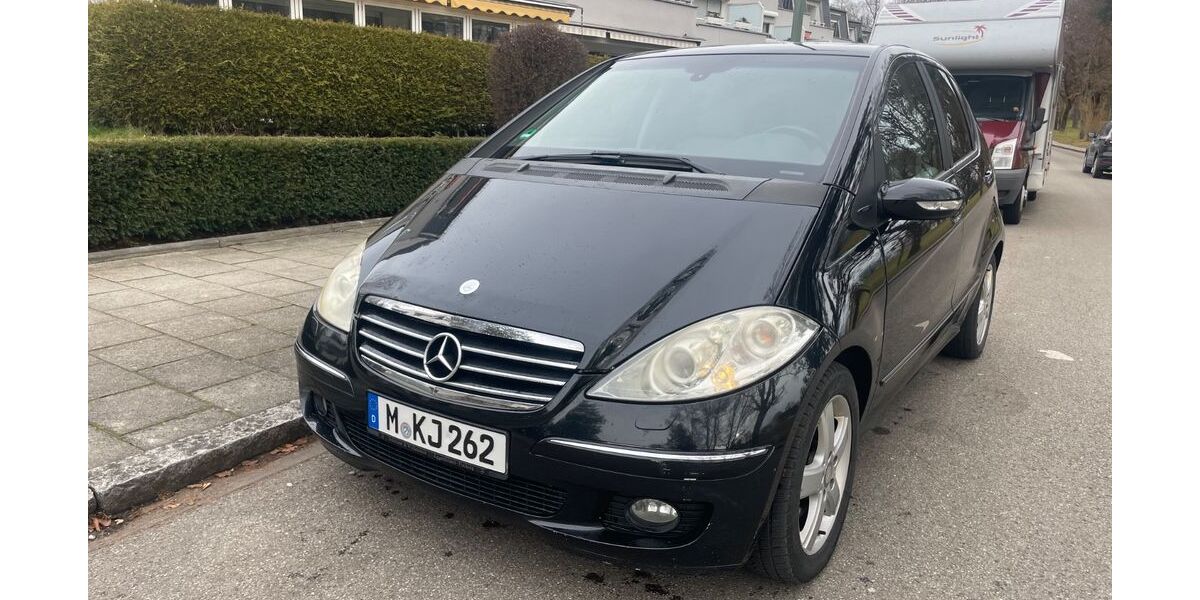 Mercedes-Benz A 200 245.000 km 2.300 &euro; München 81547