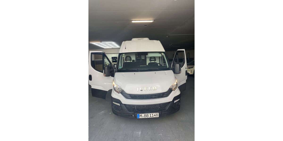 IVECO Daily 325.000 km 22.999 &euro; München, Landeshauptstadt 81539