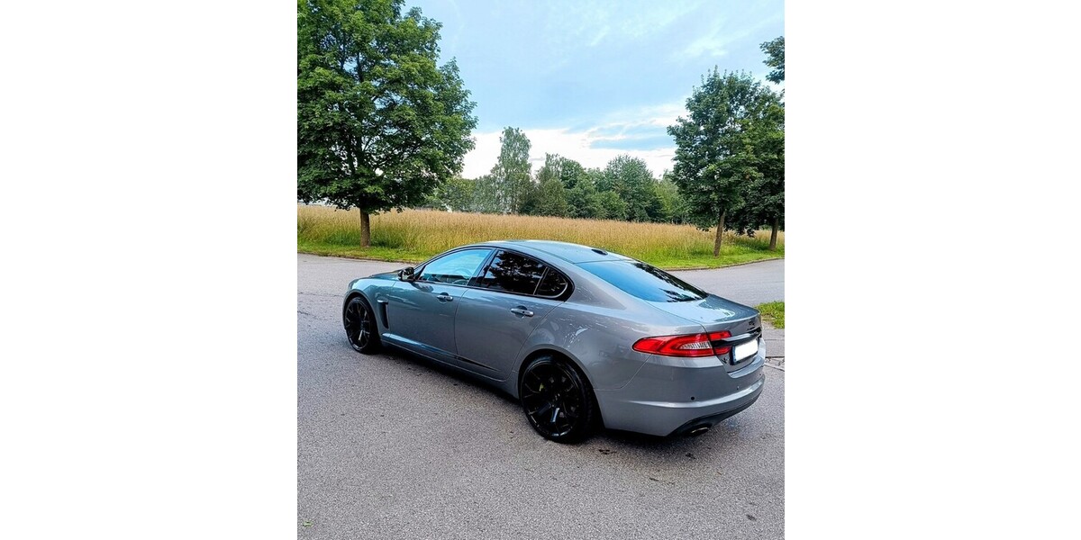 Jaguar XF 233.000 km 11.000 &euro; Zorneding 85604
