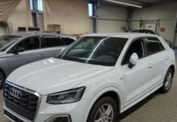 Audi Q2 200.000 km 17.680 &euro; Germering bei München (7km westl. von München) 82110