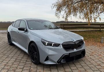 BMW M5 16.000 km 123.990 &euro; Olching 82140