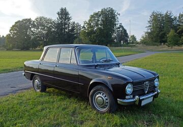 Alfa Romeo Giulia 23.064 km 22.990 &euro; München 80636