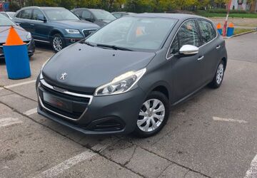 Peugeot 208 105.000 km 4.300 &euro; München 80939