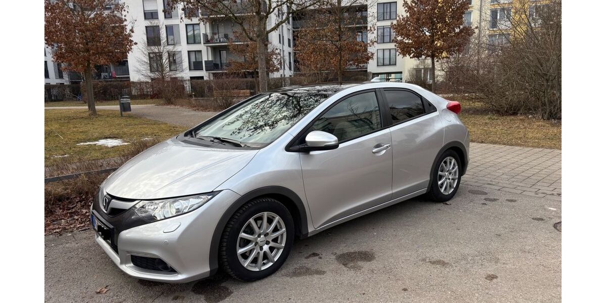 Honda Civic 125.000 km 10.300 &euro; München 80992