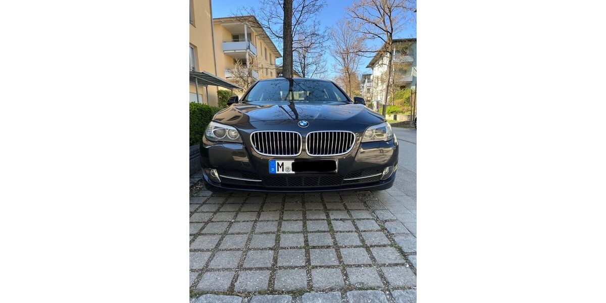 BMW 520 202.140 km 9.300 &euro; München 81245