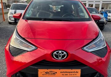 Toyota Aygo (X) 96.000 km 7.900 &euro; Garching bei München-Hochbrück 85748