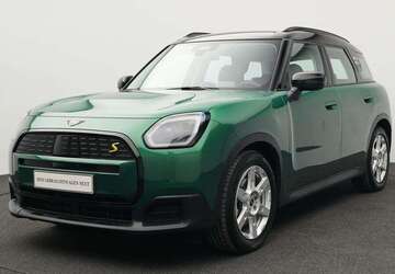 Mini Countryman SE All4 15.579 km 36.896 &euro; München 80788