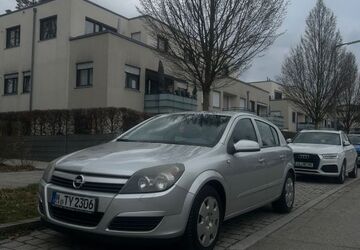 Opel Astra 172.000 km 1.600 &euro; München 81925