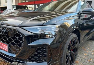 Audi RSQ8 9.500 km 147.900 &euro; München 81375