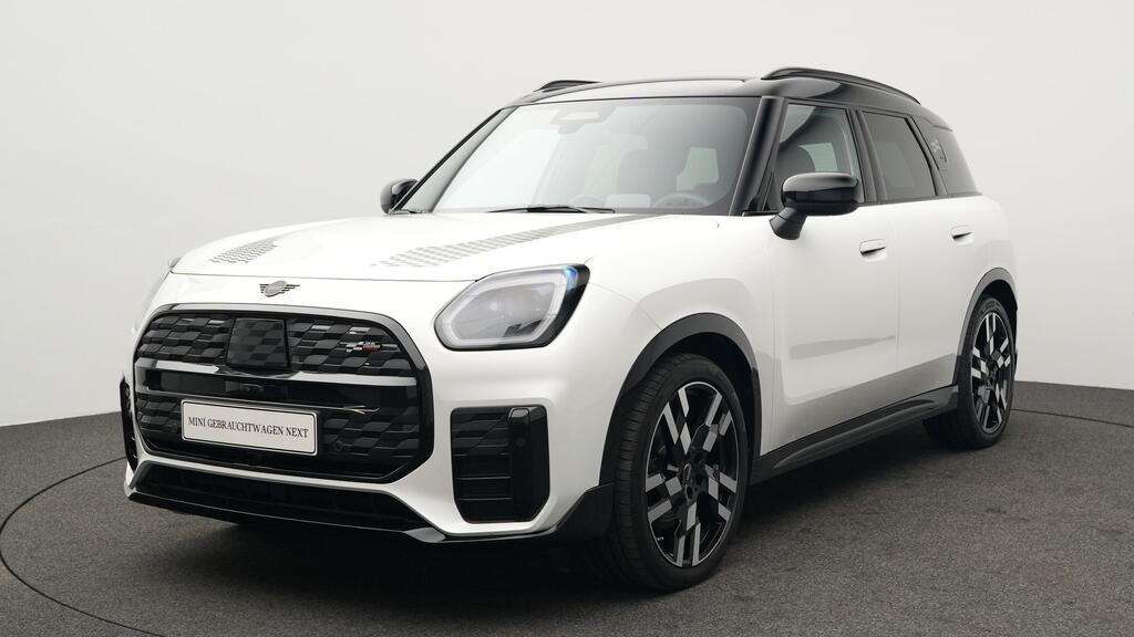 Mini Countryman SE All4 25.094 km 43.798 &euro; München 80788