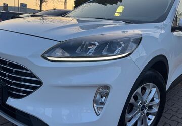 Ford Kuga 127.000 km 16.900 &euro; Dachau 85221