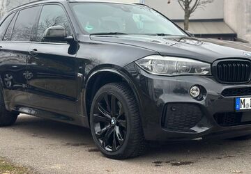 BMW X5 M50 270.000 km 21.000 &euro; München 81669
