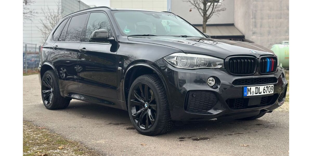 BMW X5 M50 270.000 km 21.000 &euro; München 81669