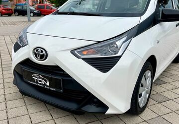 Toyota Aygo (X) 71.145 km 8.900 &euro; München 81243