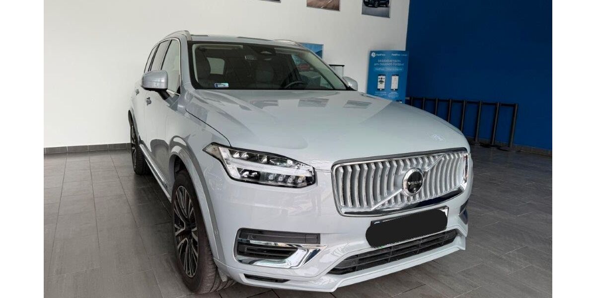 Volvo XC90 8.315 km 61.900 &euro; Grünwald 82031