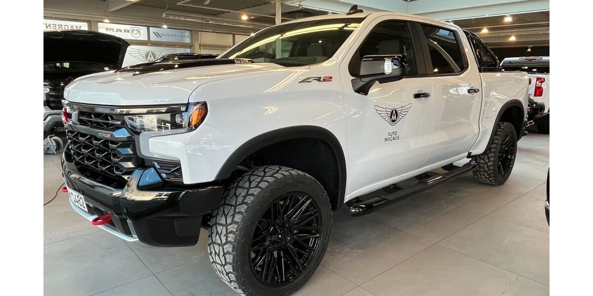 Chevrolet Silverado 6.000 km 110.990 &euro; München 81825