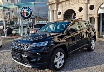 Jeep Compass 10.650 km 25.990 &euro; München 81827