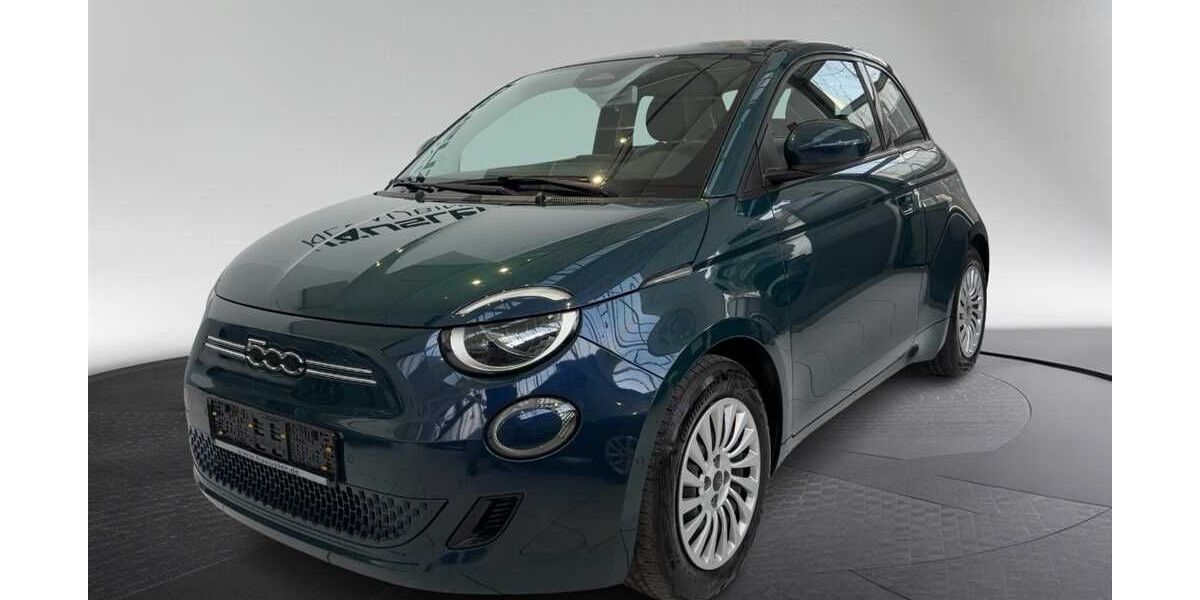 Fiat 500 29.990 km 18.790 &euro; München 81249