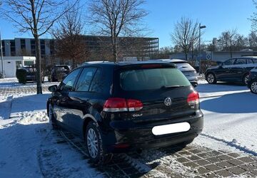 VW Golf 178.879 km 3.700 &euro; München 81669