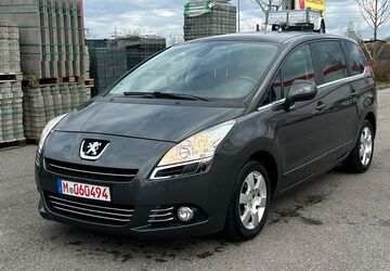 Peugeot 5008 141.000 km 4.990 &euro; MÜNCHEN 81243
