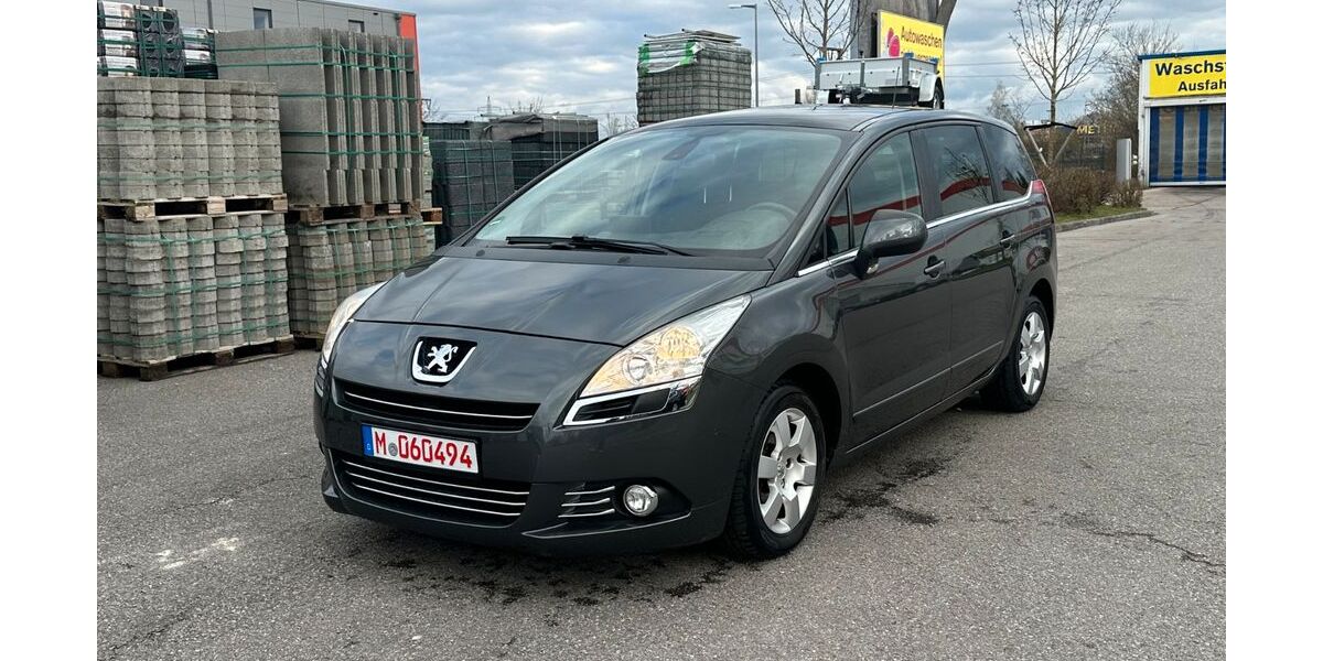 Peugeot 5008 141.000 km 4.990 &euro; MÜNCHEN 81243