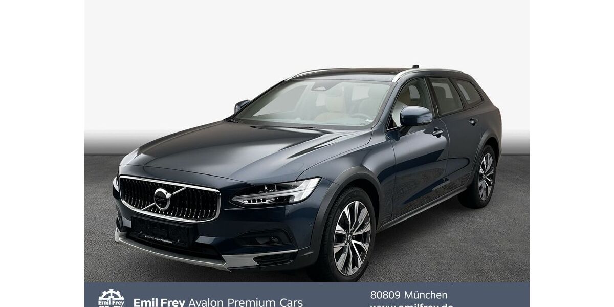 Volvo V90 Cross Country 46.158 km 52.989 &euro; München 80809